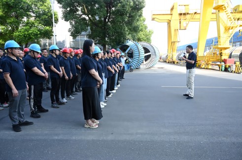 人人讲安全 个个会应急｜18LUCK股份开展消防安全演练及高温急救培训